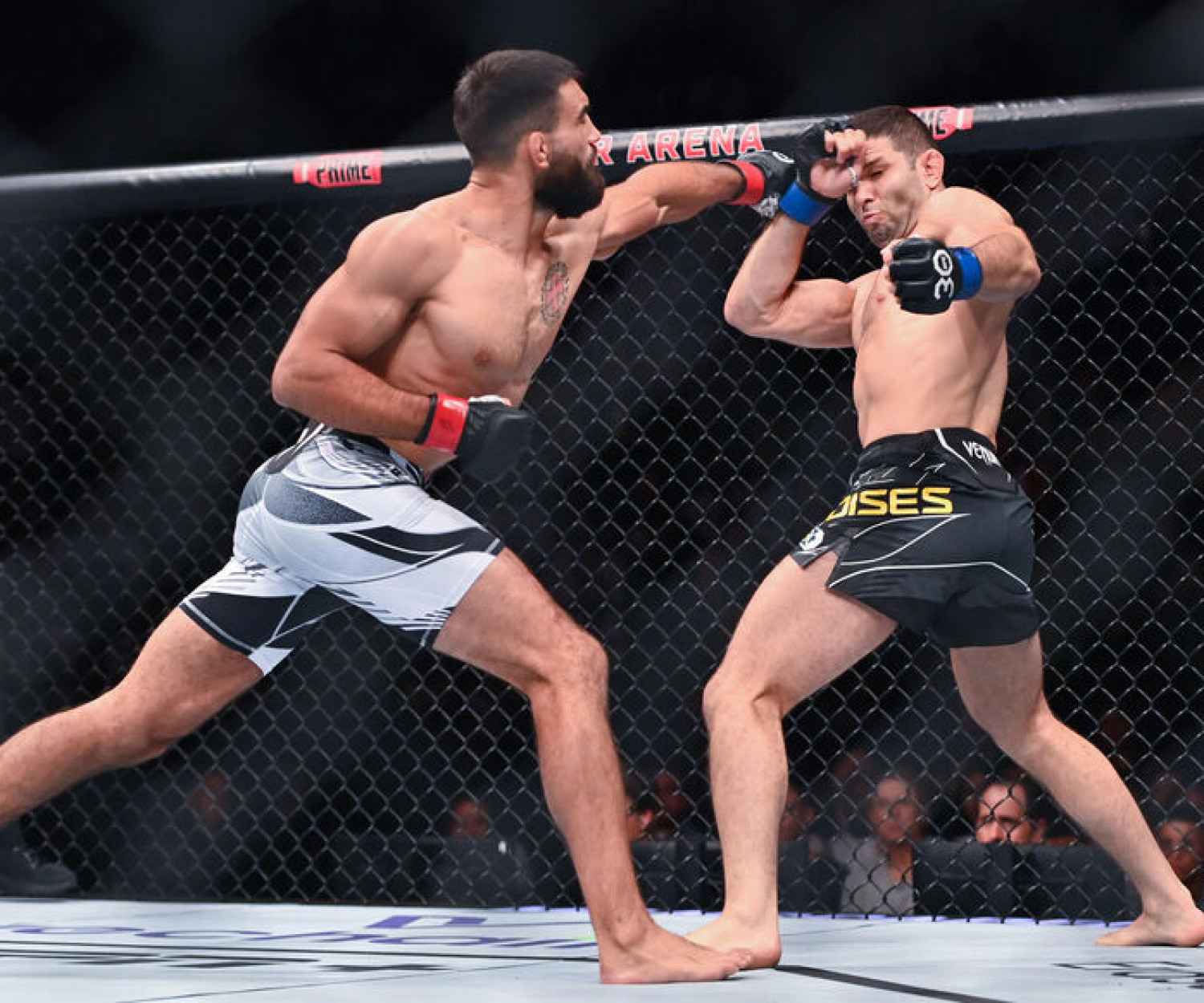 Benoit SAINT DENIS of France and Thiago MOISES of Brazil during the UFC Fight Night Paris - MMA at AccorHotels Arena Popb Paris Bercy on September 2, 2023 in Paris, France. (Photo by Anthony Dibon/Icon Sport)